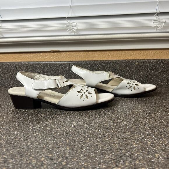 SAS Tripad Comfort Womens 10M White Leather Sandals Low Heel Open Toe Sling Back - Picture 3 of 11